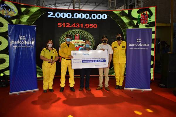 Banco Basa dona 2.000 litros de combustible a los bomberos » Ñanduti