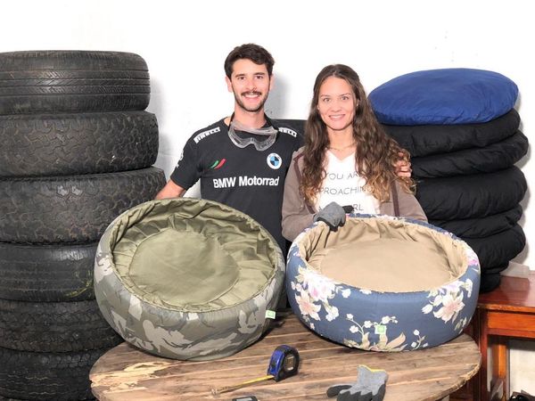 Pareja recicla neumáticos y emprende exitoso negocio