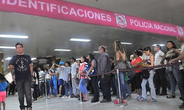 Largas filas en Identificaciones para trámites van quedando en la historia