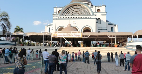 La Nación / Caacupé: proponen peregrinación con agendamiento y misas en la explanada