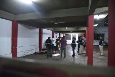 Hallan cadáver semidesnudo en una seccional colorada