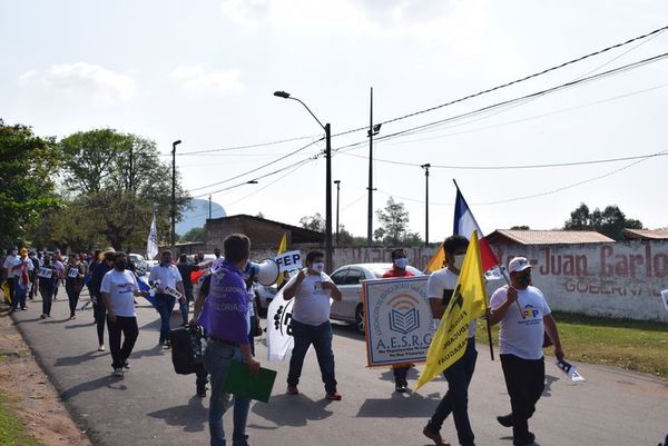 Docentes se oponen a “vuelta segura” a clases en Paraguarí - Nacionales - ABC Color