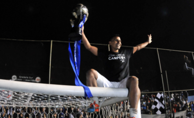 HOY / Transita su último recorrido en el fútbol y luego pasa a retiro