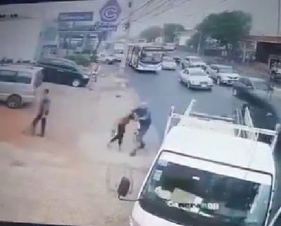 "Héroe" detuvo a delincuente tras asaltar a dos mujeres