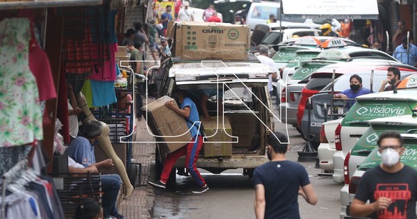 La Nación / Comercio en CDE: Euforia pasará a angustia o felicidad, según compradores y acreedores