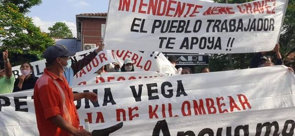 Manifestaciones a favor y en contra de intendente de Independencia - Nacionales - ABC Color