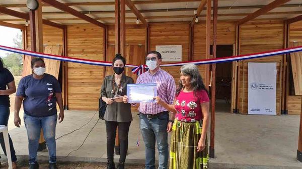 Tapÿi oñeinaugura kuñanguéra ayorea Campo Loro-pe guarã - ABC Remiandu - ABC Color