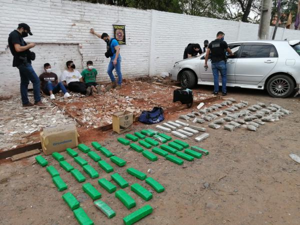Marihuaneros traían macoña desde Canindeyú y terminaron en calabozo de la SENAD