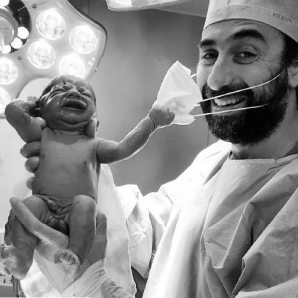 Un recién nacido protagoniza lo que consideran “la foto del año”