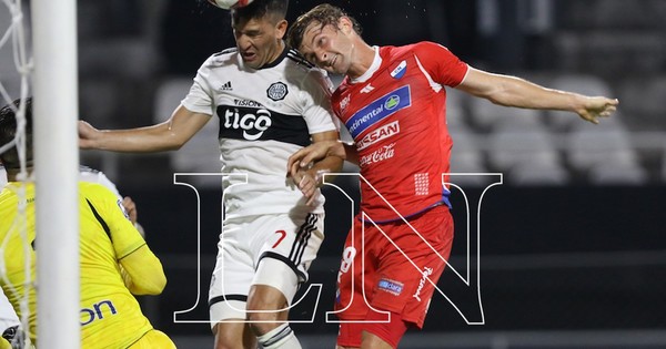 La Nación / Candente y con mucho VAR