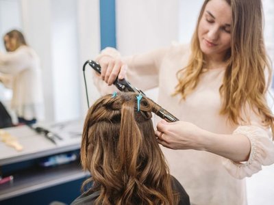 ¡Otra más!: Peluquería denunció a clienta que salió sin pagar