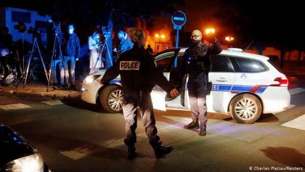 Uno de los detenidos por la decapitación del profesor en Francia es padre de una de sus alumnas y había grabado un video pidiendo represalias
