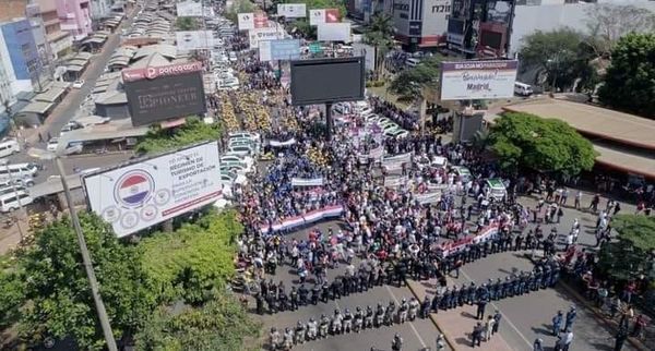 Importadores en contra de nuevo régimen que beneficiaría “solo a unos cuántos” - Nacionales - ABC Color