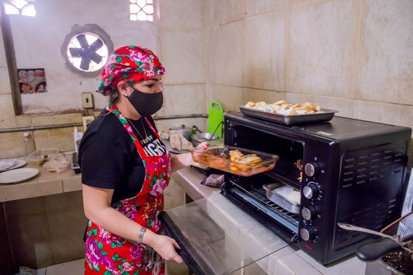 “Vendo felicidad desde mi cocina, es como comer fuera de casa, pero en Buen Pastor” » Ñanduti