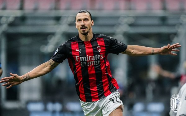 Con doblete de Ibrahimović, el Milan se lleva el derbi ante el Inter
