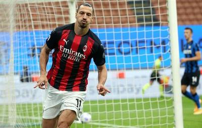 Zlatan Ibrahimovic pinta de 'rossonero' el derby della Madonnina