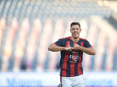 Diego Churín se iría y llegaría Sergio Bareiro