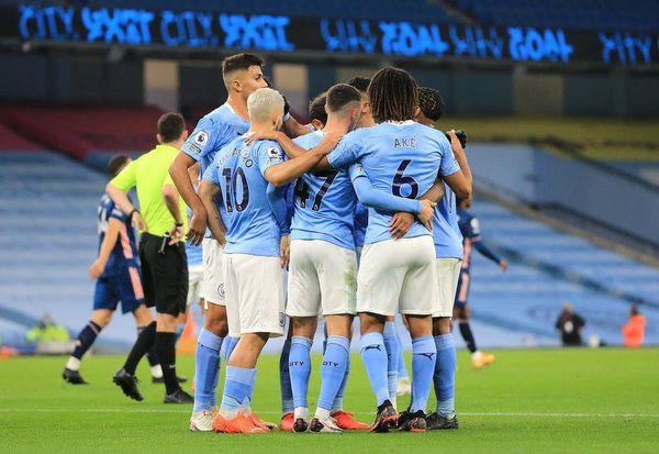 El City doblega al Arsenal y se reengancha a la Premier