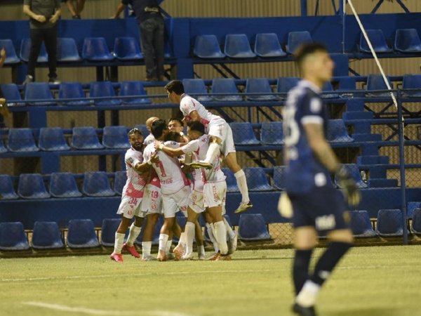 Sol festeja sobre el final ante Guaraní