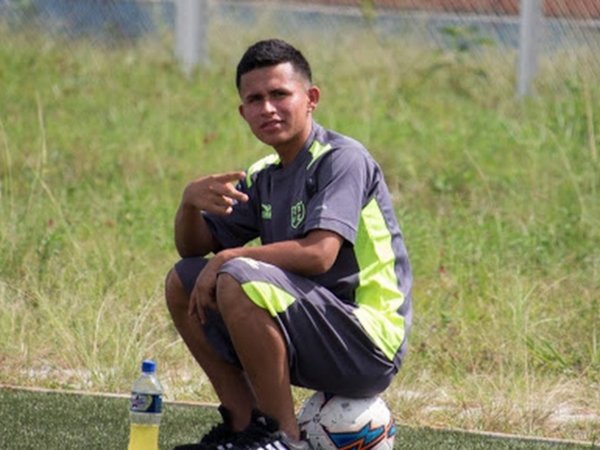 Osama Vinladen  jugará en un equipo de Perú