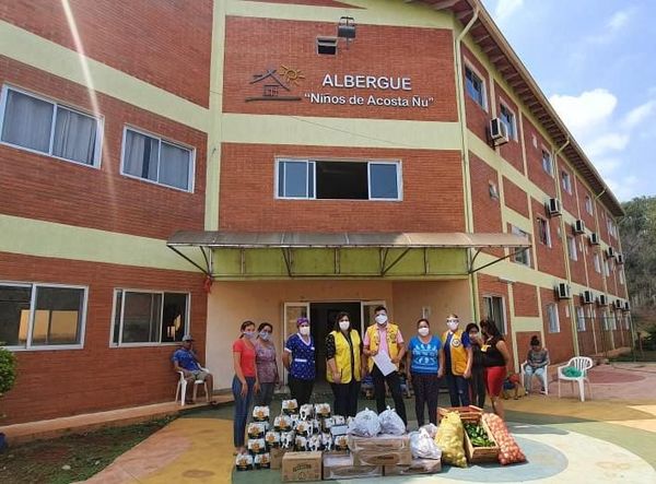 Donan 300 kilos de alimentos al albergue del Hospital Acosta Ñu - Nacionales - ABC Color