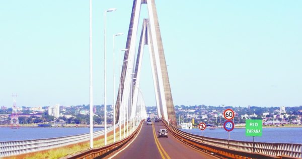 La Nación / Encarnación: Comerciantes anuncian manifestación para exigir reapertura del puente