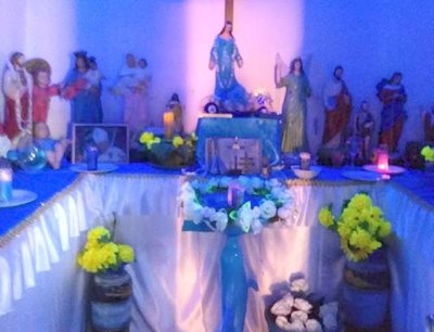 Crónica / Sin rezo, “muchas almas siguen acá"