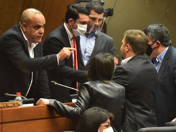 Control a financiamiento de campaña causa la controversia en Diputados