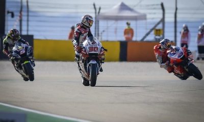 Quartararo supera una caída y consigue la pole en Aragón