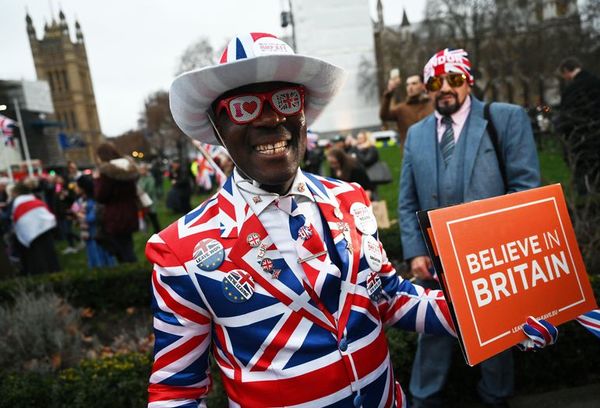 Londres dice que quiere un acuerdo posbrexit pero pasa el balón a Bruselas - Mundo - ABC Color