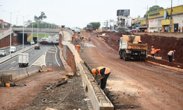 Culminan hormigonado de pasos superiores de colectoras del Multiviaducto de CDE