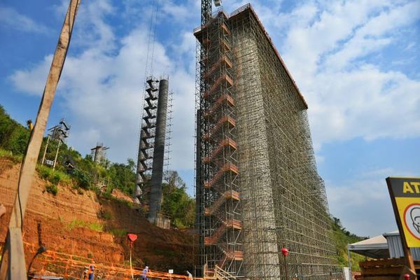 Construcción del Puente de Integración avanza sin contratiempos - ABC en el Este - ABC Color