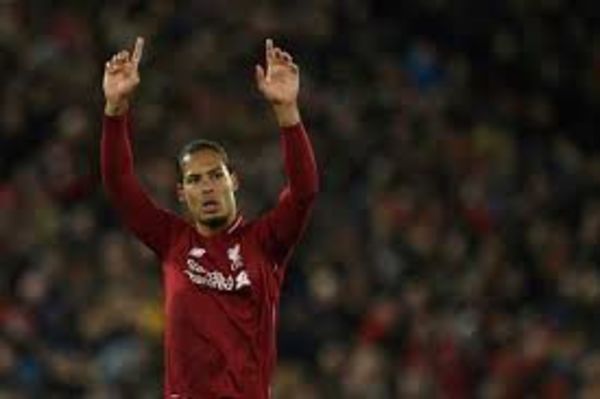 Van Dijk pasará por el quirófano y deja el Liverpool sin su líder - Fútbol - ABC Color