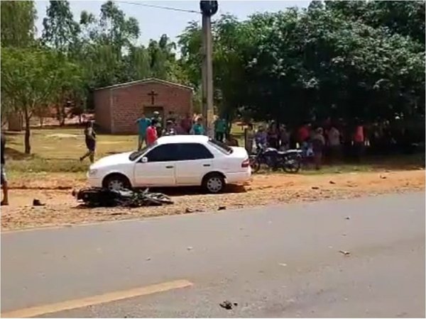 Colisión mortal en Repatriación entre motocicleta y camioneta