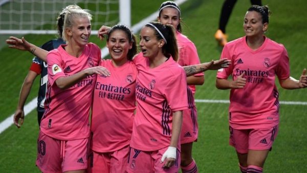 Con gol incluido, paraguaya debuta en el Real Madrid