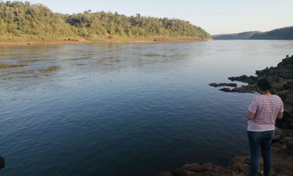 Pescador desaparece en aguas del Paraná