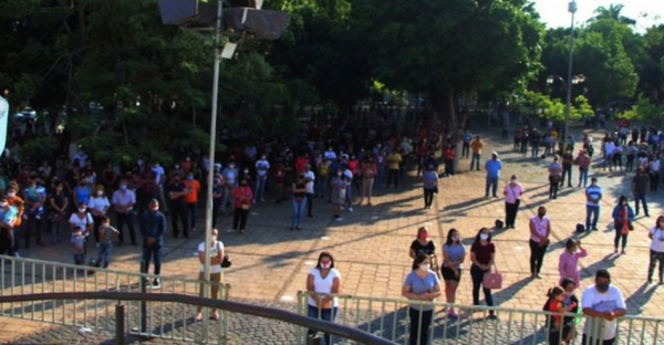 Católicos ya acuden a Caacupé y se producen peligrosas aglomeraciones - Noticiero Paraguay