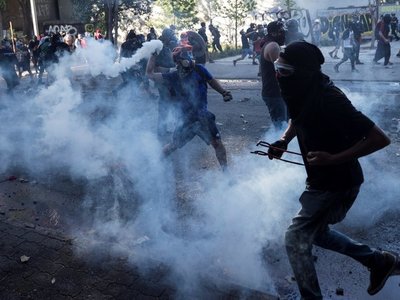 Gobierno de Chile dice que "quemar iglesias es expresión de brutalidad"