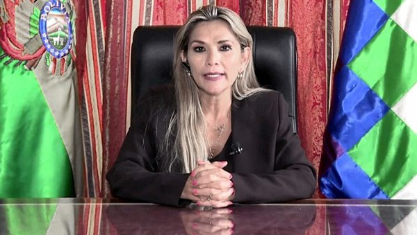 En Bolivia ya felicitan al candidato Luis Arce