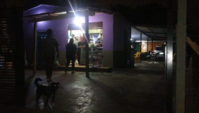 Gavilla de delincuentes mantiene de rehén a despensero, mientras robaba celulares – Diario TNPRESS