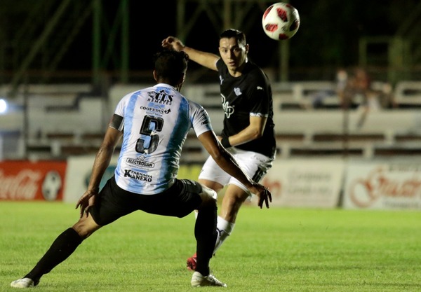 El doblete de Seba Ferreira para el Guma