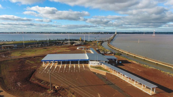 CUÁLES SERÁN LAS MEDIDAS PARA CIRCULAR POR EL PUENTE POSADAS-ENCARNACIÓN Y CÓMO ES LA VISIÓN POLÍTICA ARGENTINA DEL INTERCAMBIO EN LA FRONTERA