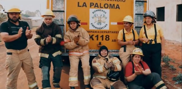 Con su rap, joven de La Paloma rinde homenaje a los bomberos de su comunidad | OnLivePy
