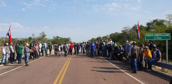 Pobladores de Fonciere y San Alfredo exigen mensura en las tierras de Yambay