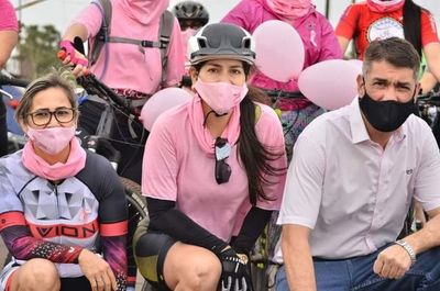 Octubre Rosa: Paseo ciclístico por la vida en Pedro Juan Caballero