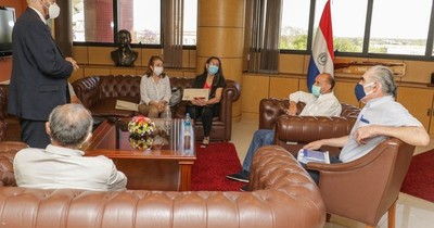 La Nación / Una más de Salomón: se reunió con representantes de cuestionada ONG