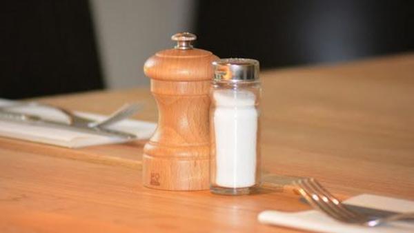 Locales gastronómicos no podrán exhibir saleros en sus mesas – Prensa 5
