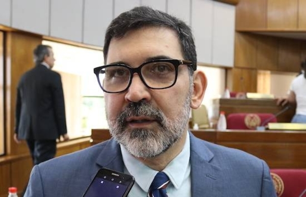 HOY / Tony Apuril habla sobre un pedido de pensión del Estado a la madre del policía Edelio Morinigo