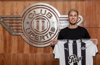 Libertad presenta a Vangioni
