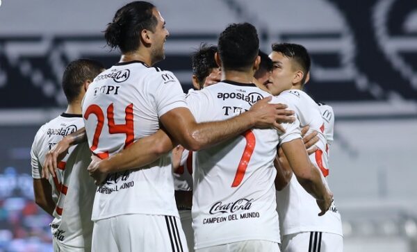 Olimpia recibe a Delfín en partido decisivo por la Libertadores